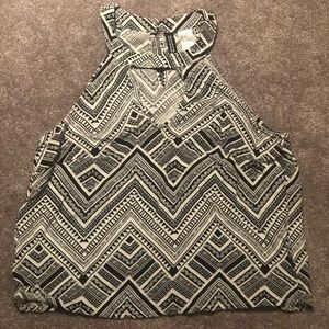 Divided geometric cute black and white blouse